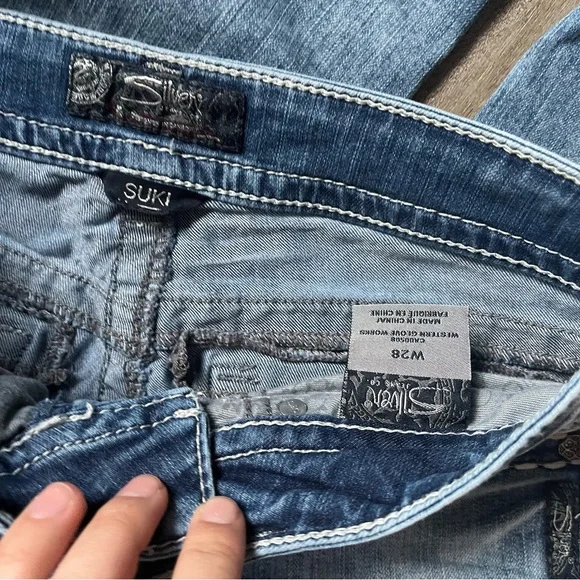 Silver Capri Pant - Picture 3 of 3